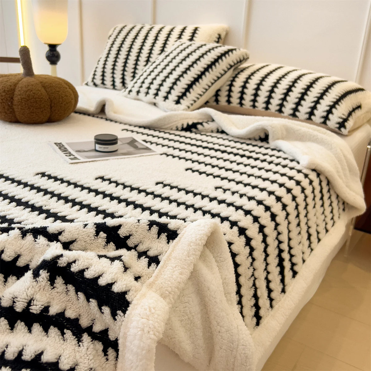 Ultra Soft Reversible Fluffy Sherpa Lined Coral Fleece Blanket