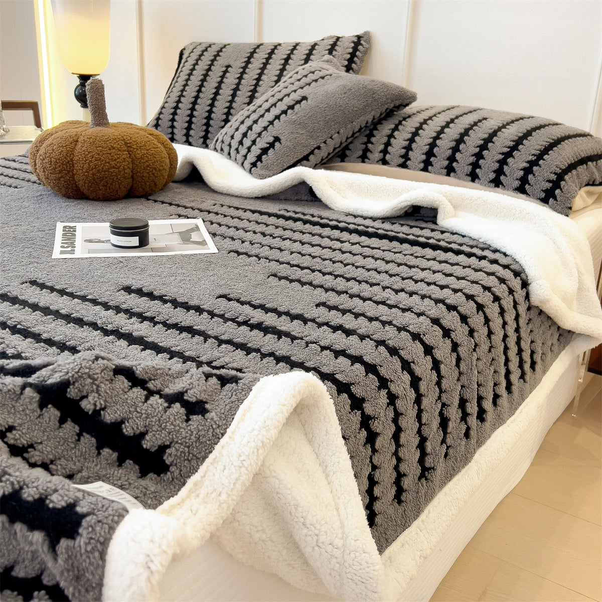Ultra Soft Reversible Fluffy Sherpa Lined Coral Fleece Blanket